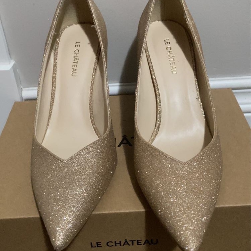 Ponies toe heels